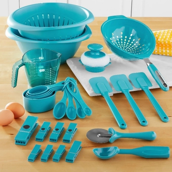 NIB Kitchen Gadget Set In Turquoise - Picture 2 of 11